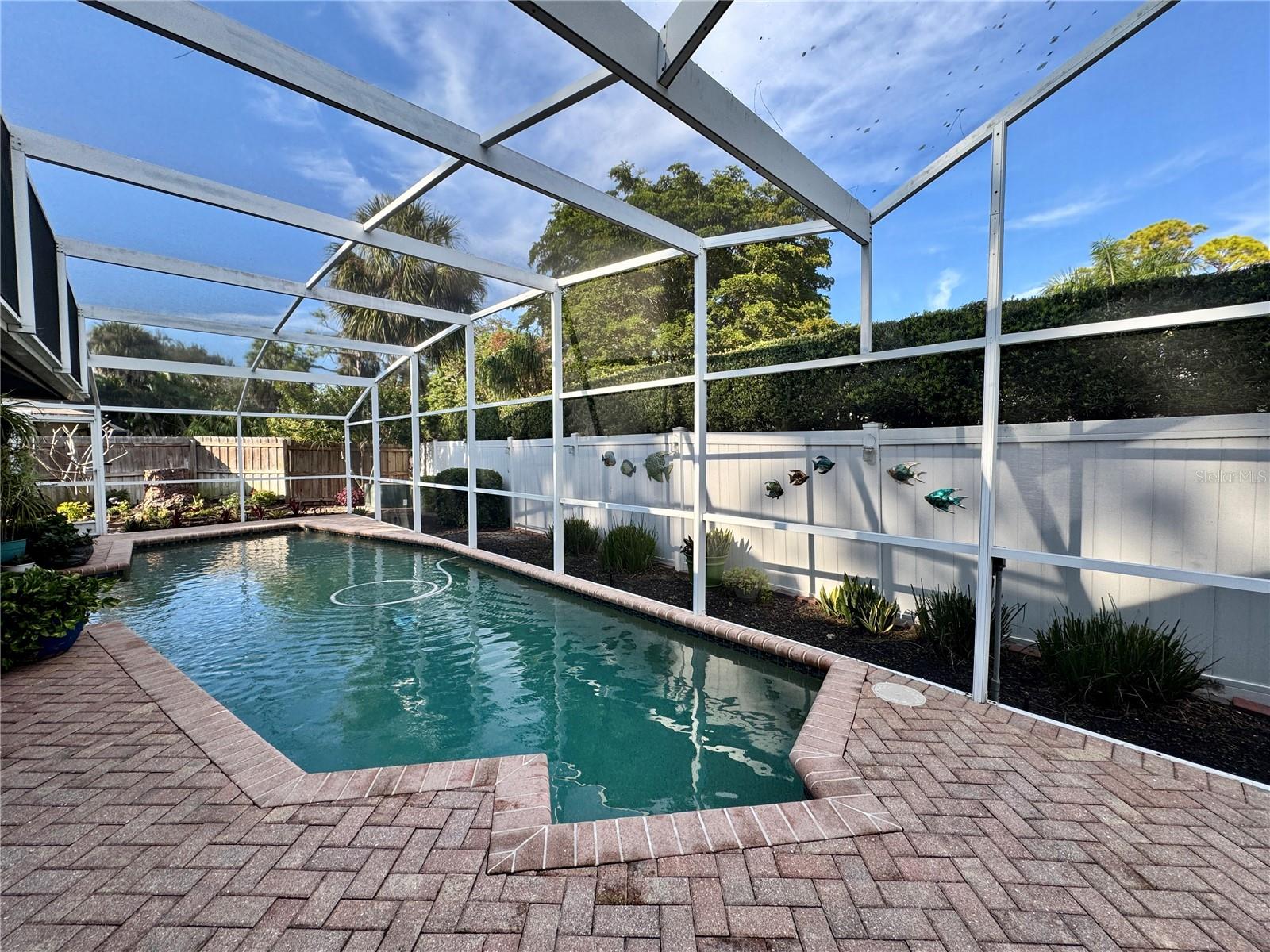 Image 64 of 75 For 4124 Pinar Drive