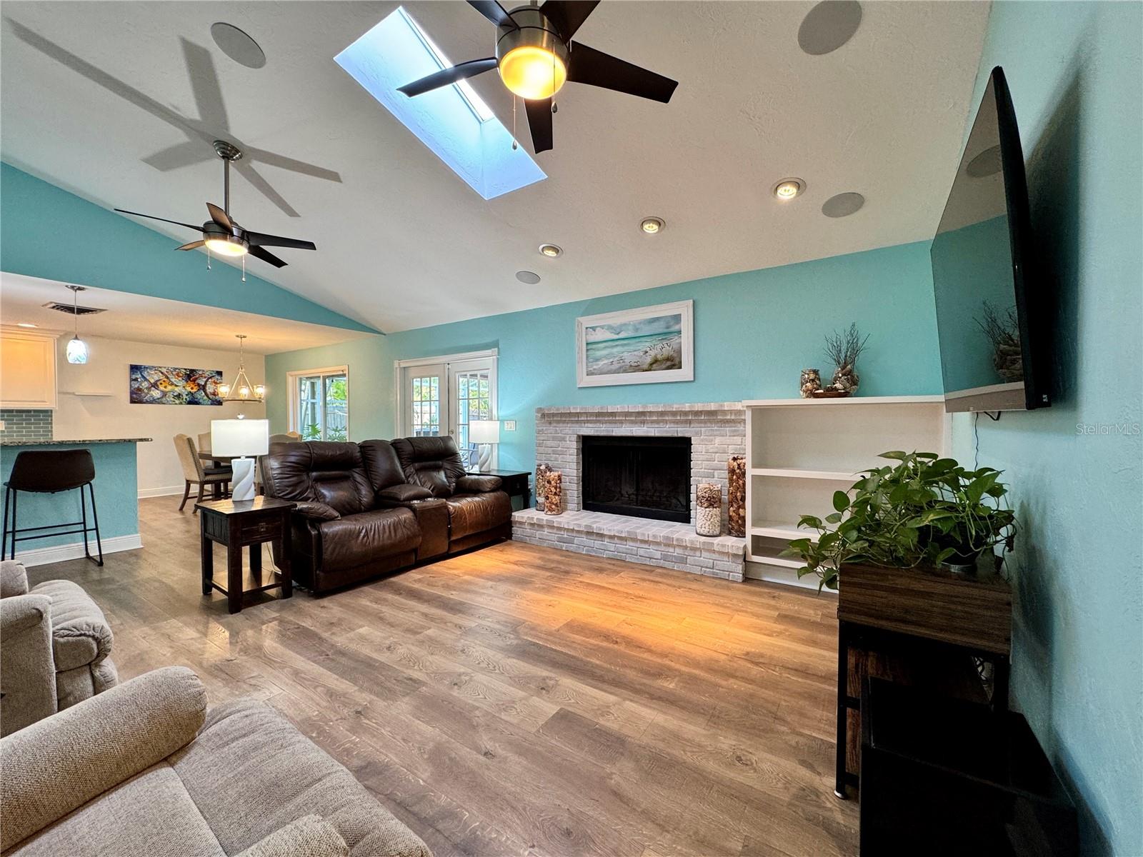 Image 8 of 75 For 4124 Pinar Drive