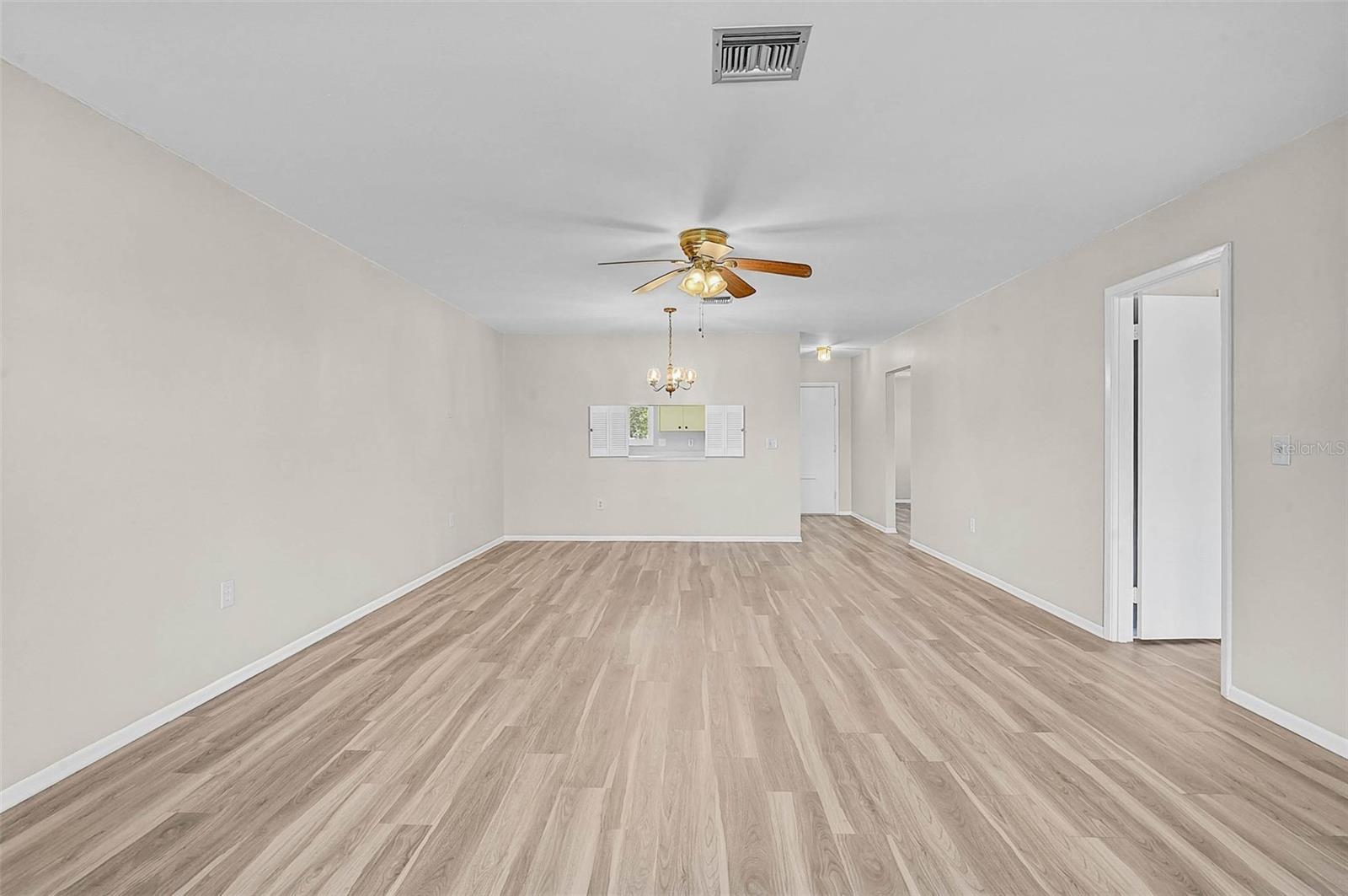 Image 12 of 47 For 1009 75th Street Parkway W