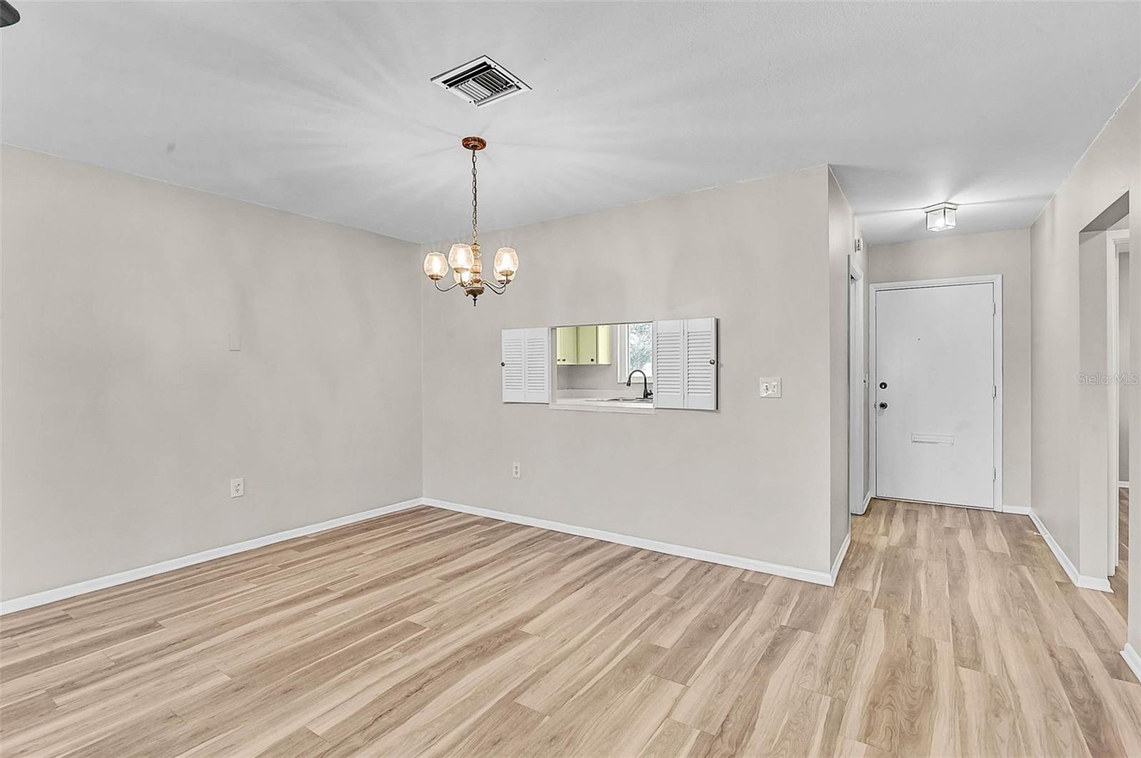 Image 3 of 47 For 1009 75th Street Parkway W