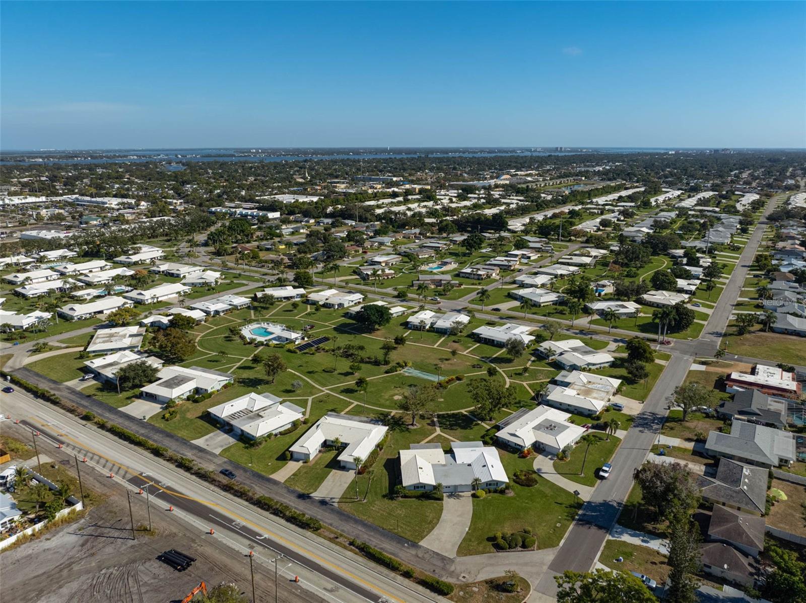 Image 37 of 47 For 1009 75th Street Parkway W