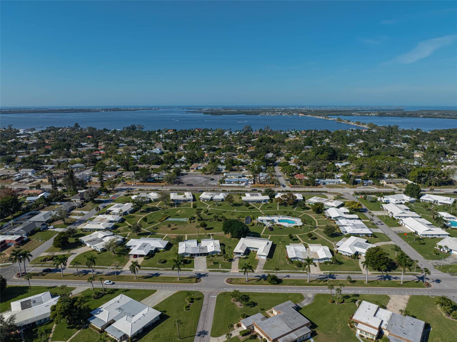 Image 43 of 47 For 1009 75th Street Parkway W