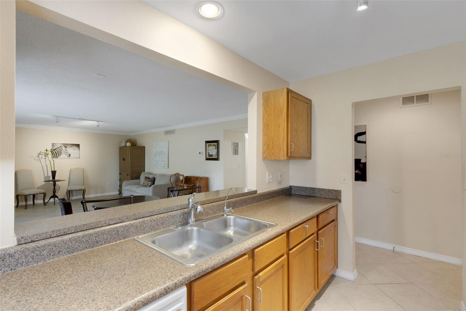 Image 10 of 39 For 1737 Parakeet Way 608