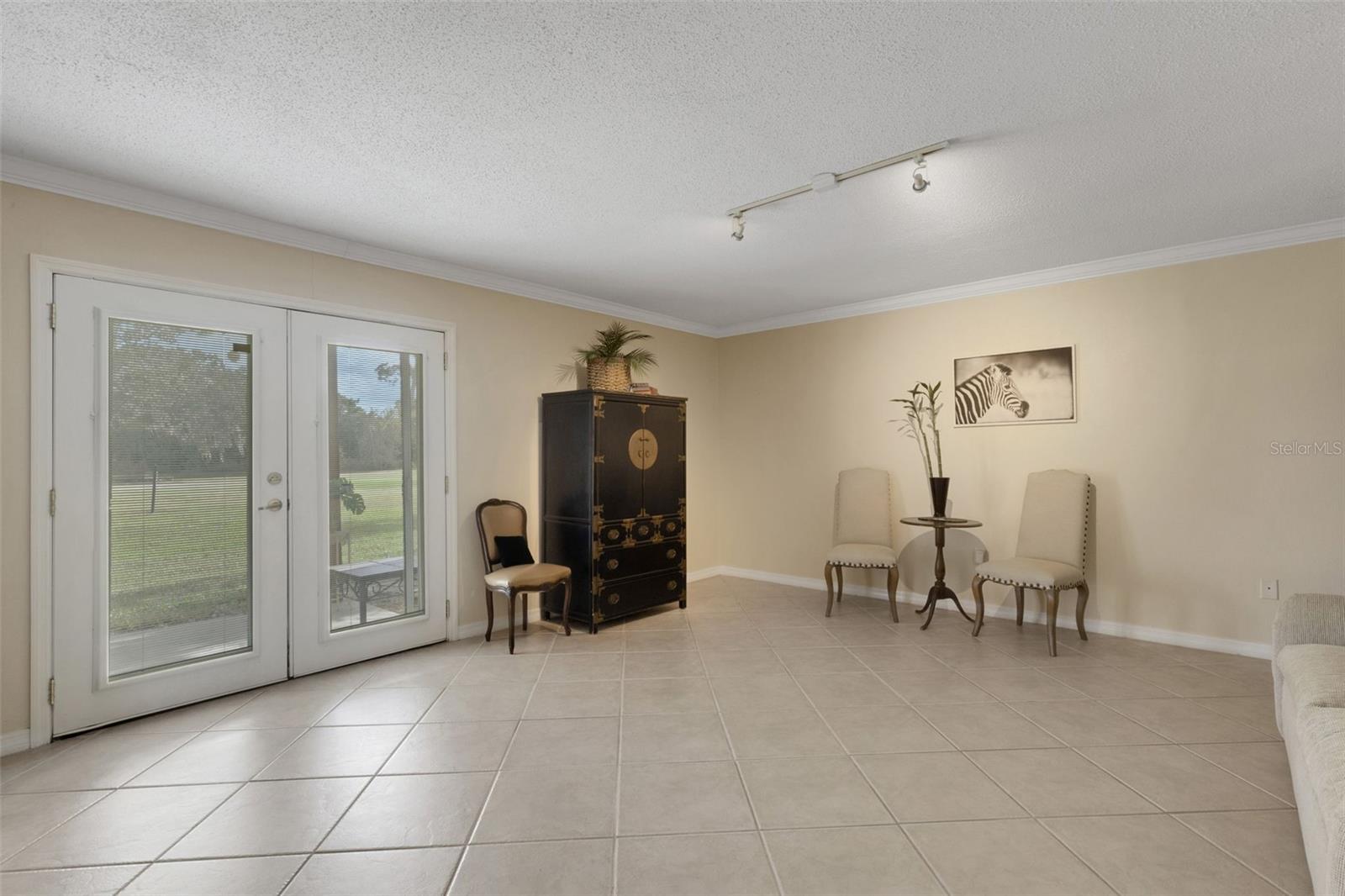 Image 16 of 39 For 1737 Parakeet Way 608