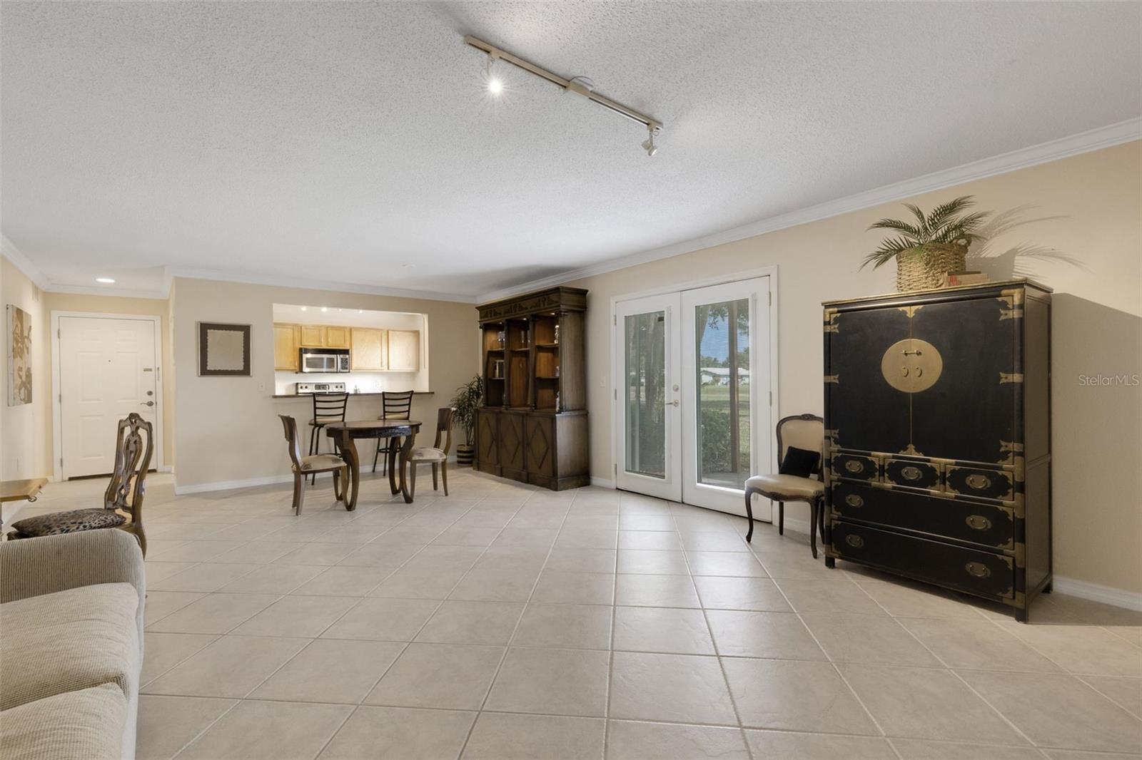 Image 19 of 39 For 1737 Parakeet Way 608