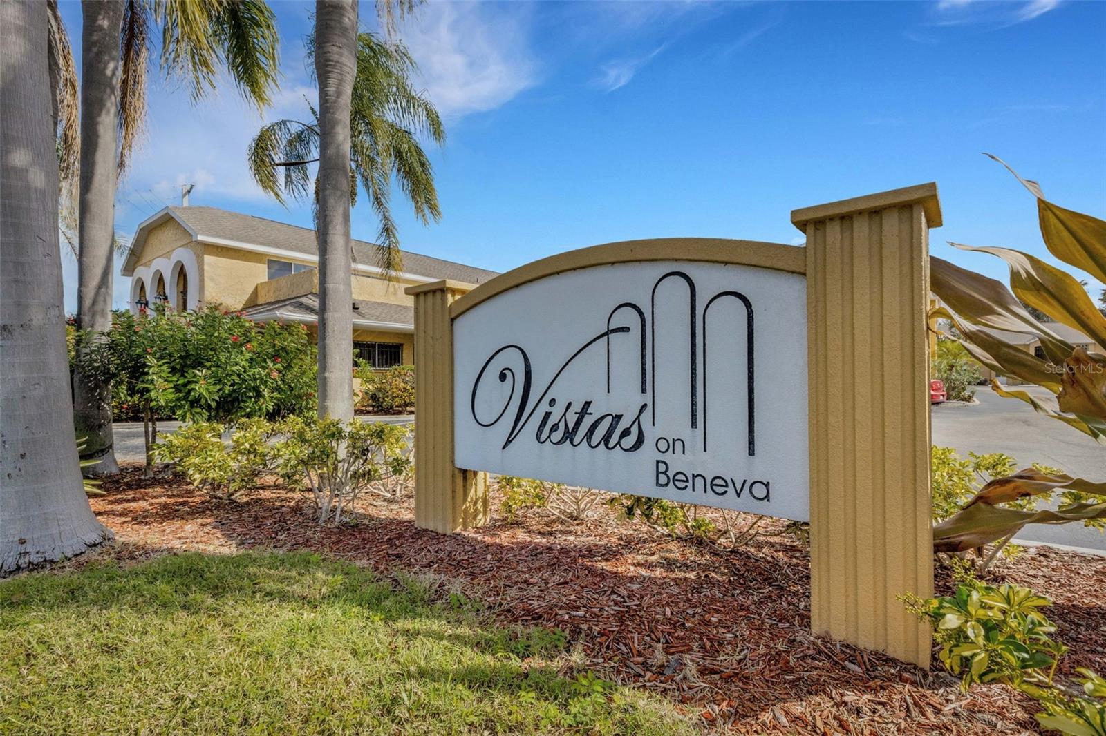 Image 2 of 39 For 1737 Parakeet Way 608