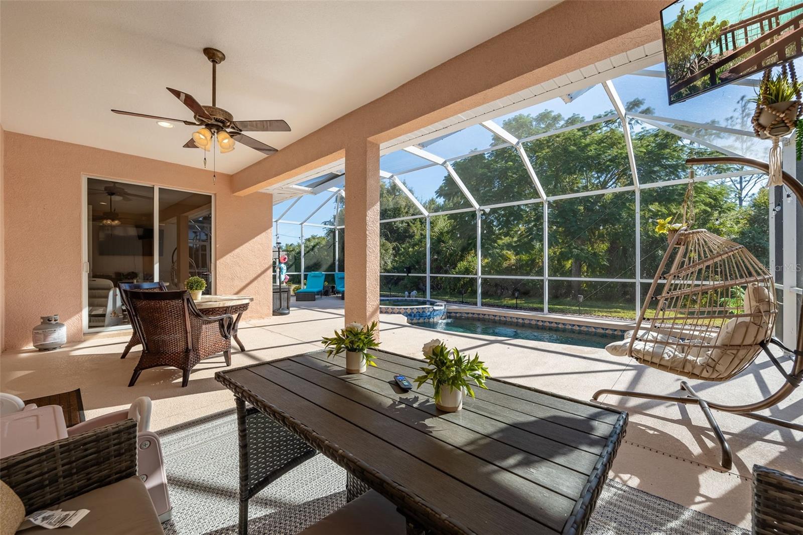 Image 2 of 54 For 1800 Scarlett Avenue