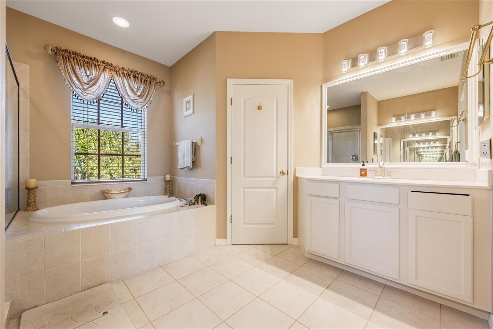 Image 20 of 54 For 1800 Scarlett Avenue