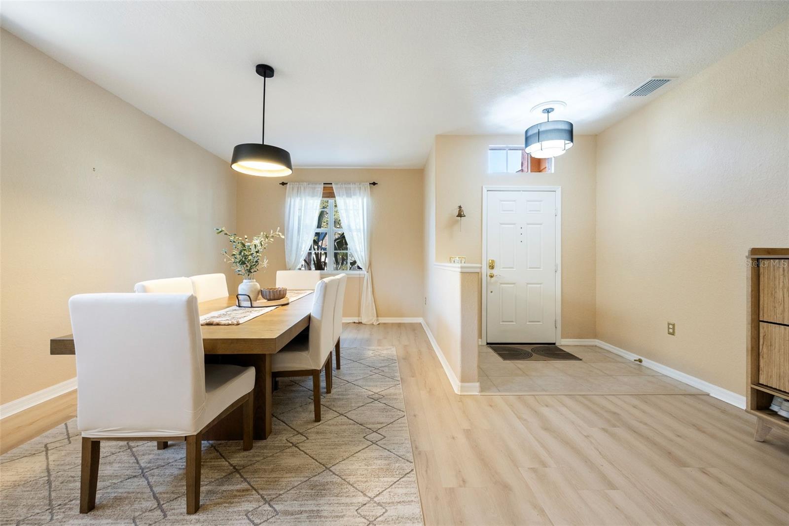 Image 6 of 54 For 1800 Scarlett Avenue