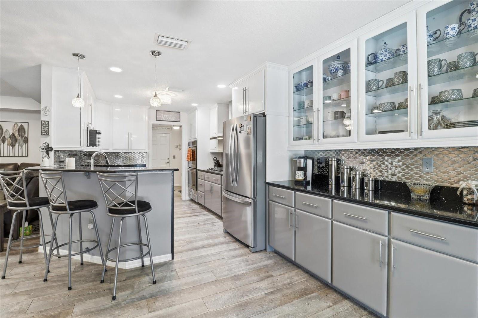 Listing photo id 11 for 3727 Boxelder Way