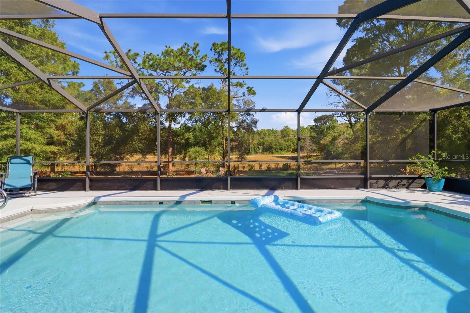 Listing photo id 0 for 3727 Boxelder Way