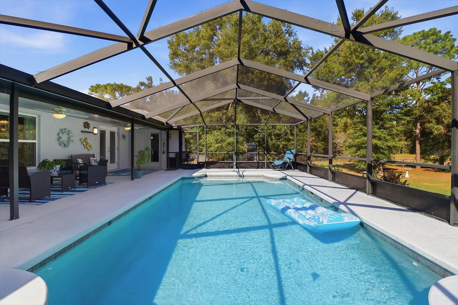 Listing photo id 32 for 3727 Boxelder Way