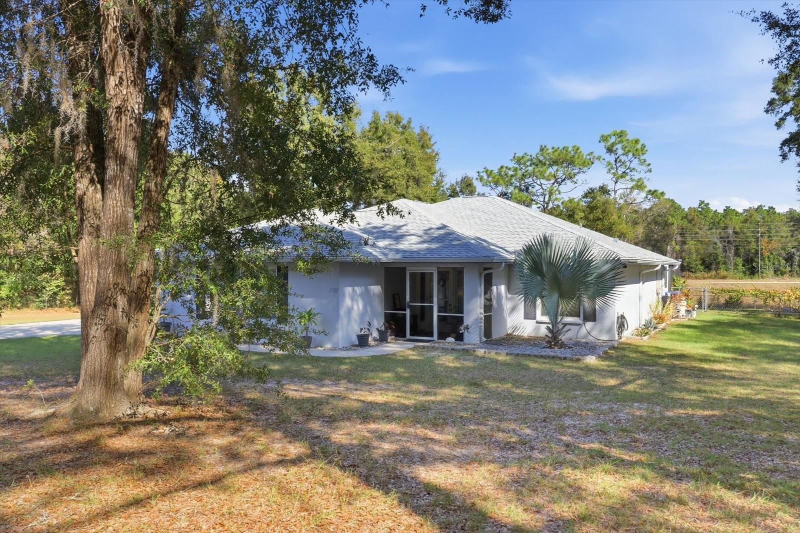 Listing photo id 3 for 3727 Boxelder Way