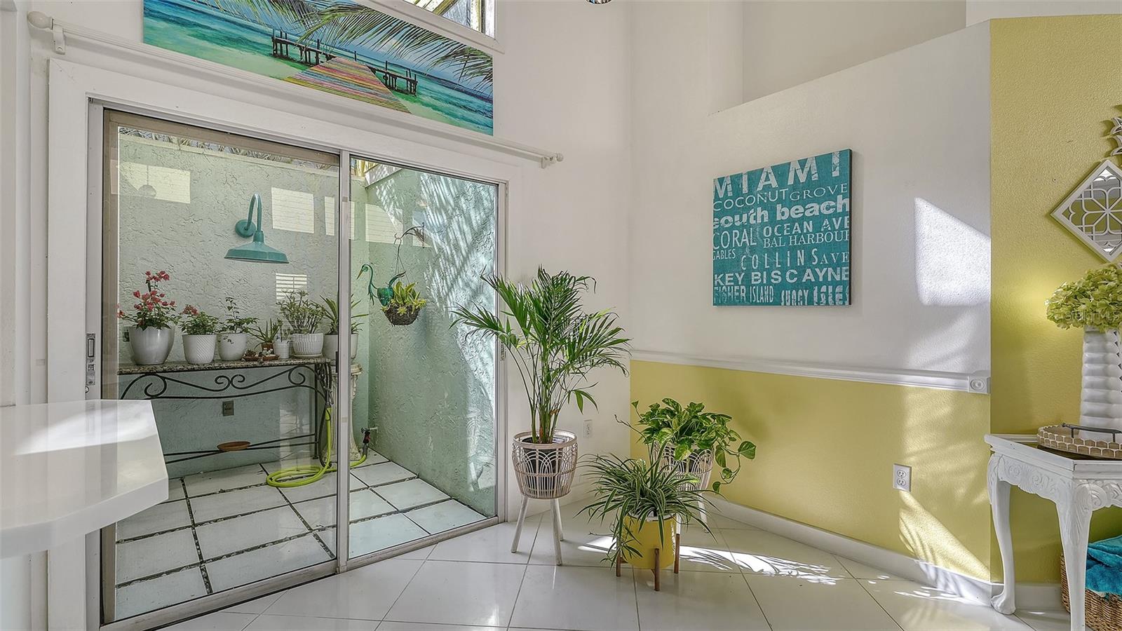 Image 13 of 55 For 7833 Ontario Street Circle