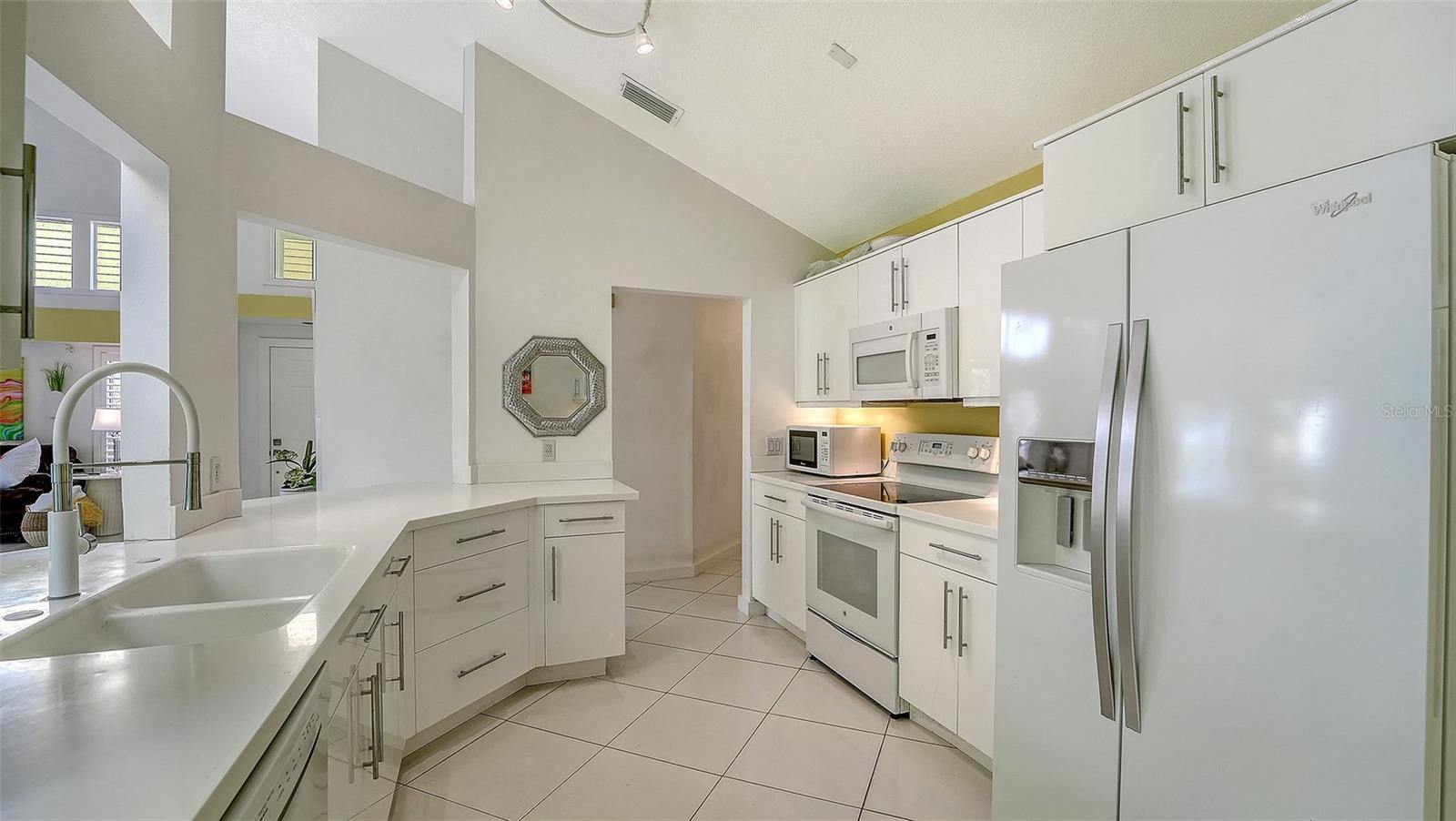 Image 17 of 55 For 7833 Ontario Street Circle