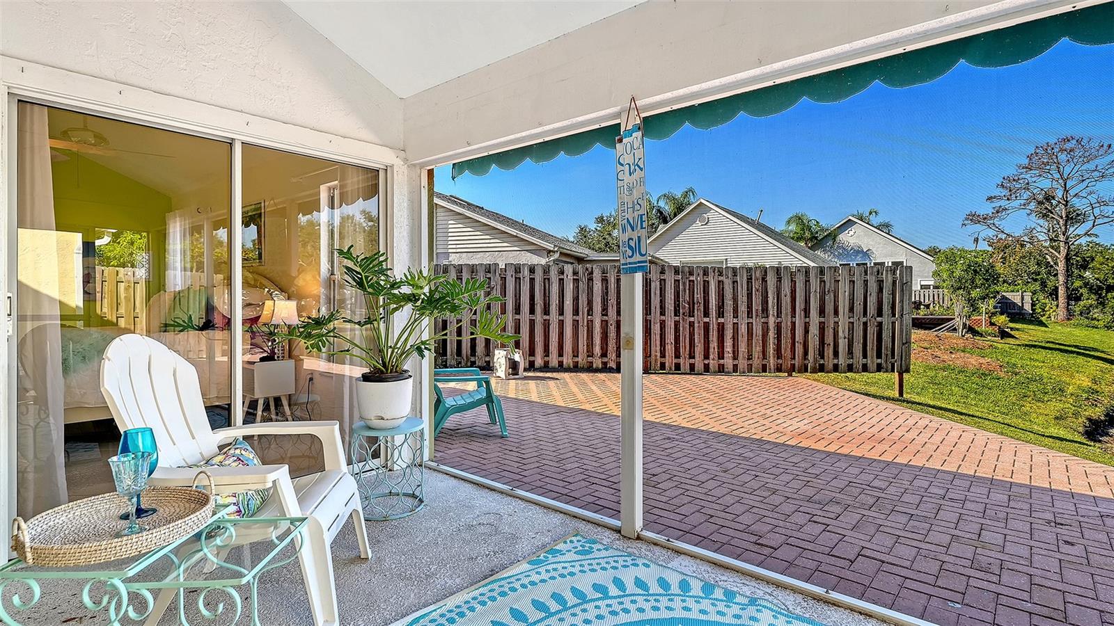 Image 32 of 55 For 7833 Ontario Street Circle