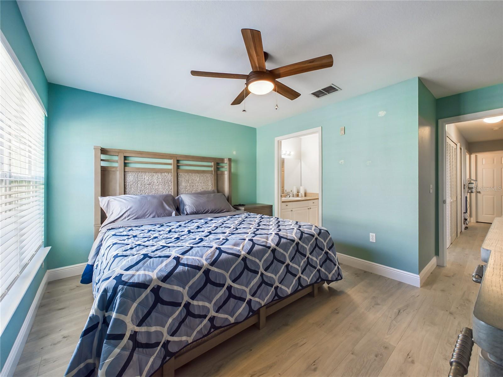 Image 17 of 51 For 5521 Rosehill Road 203