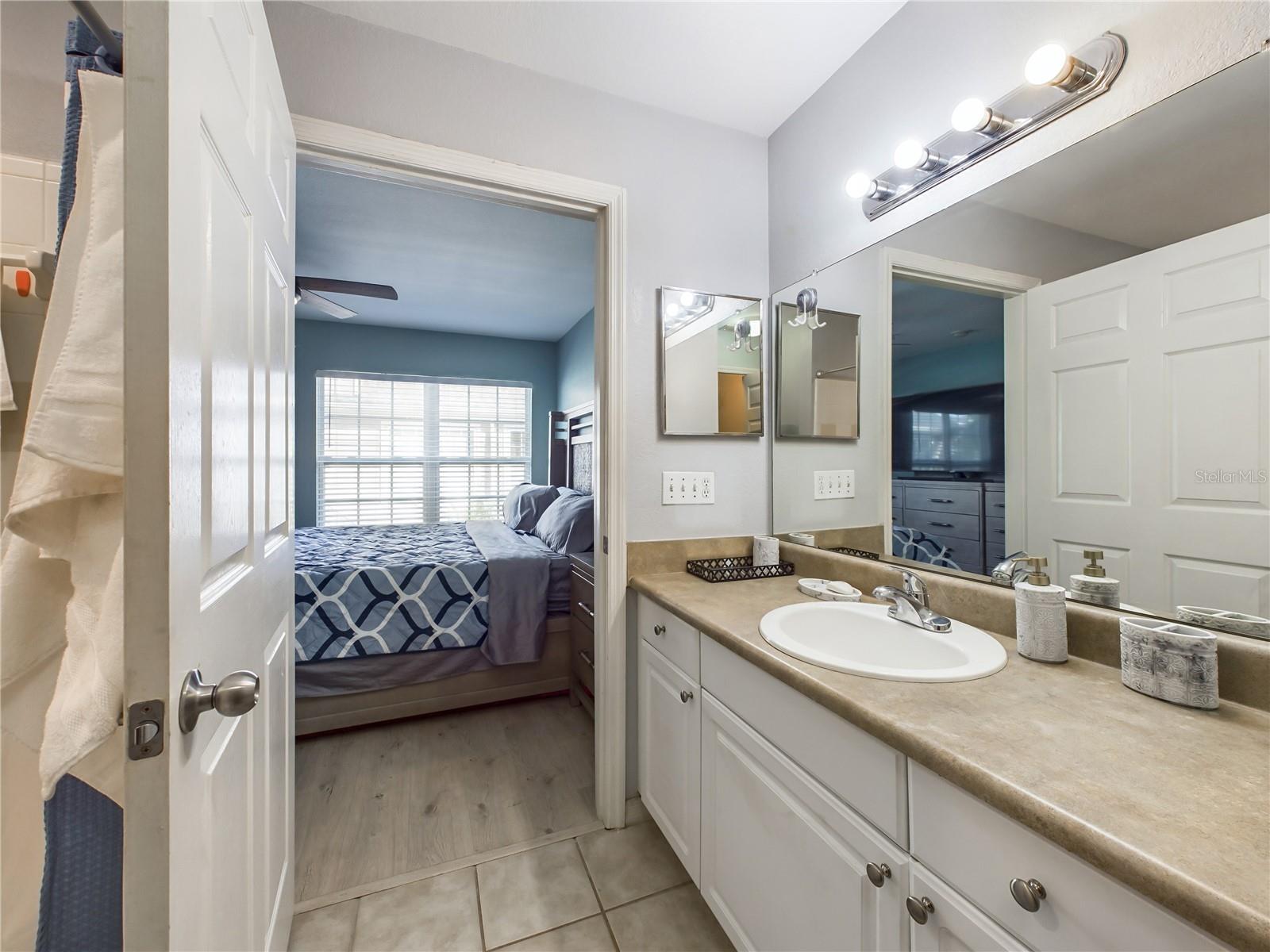 Image 21 of 51 For 5521 Rosehill Road 203