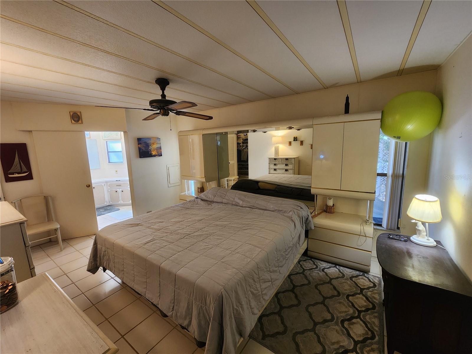 Image 17 of 32 For 808 53rd Avenue E 301