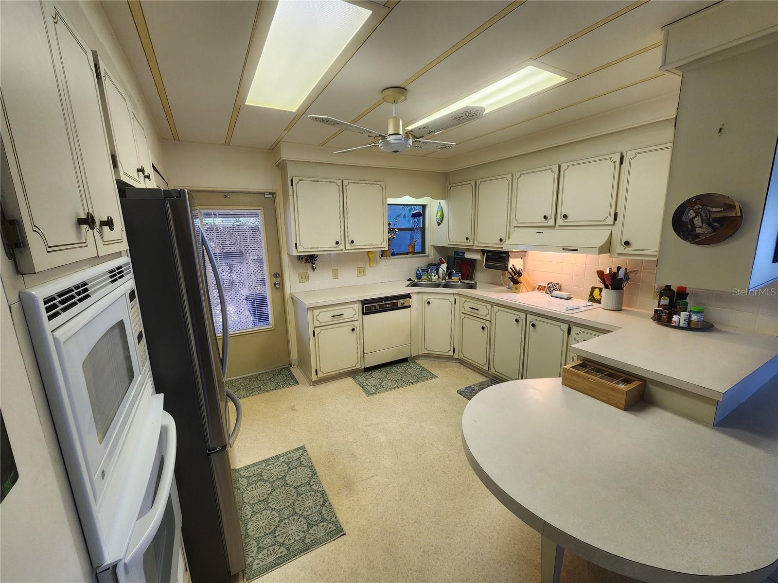 Image 3 of 32 For 808 53rd Avenue E 301