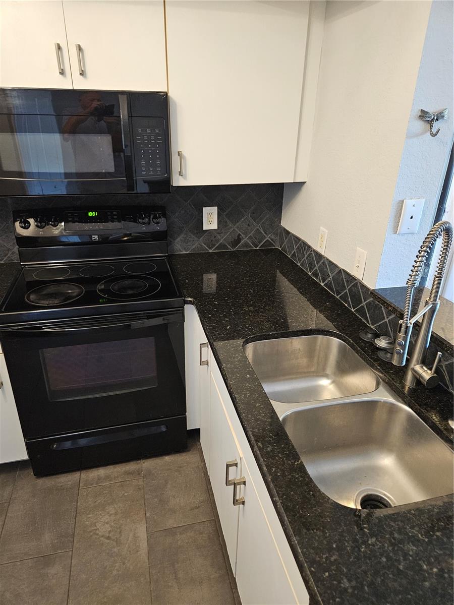 Image 16 of 37 For 4142 Central Sarasota Parkway 1414