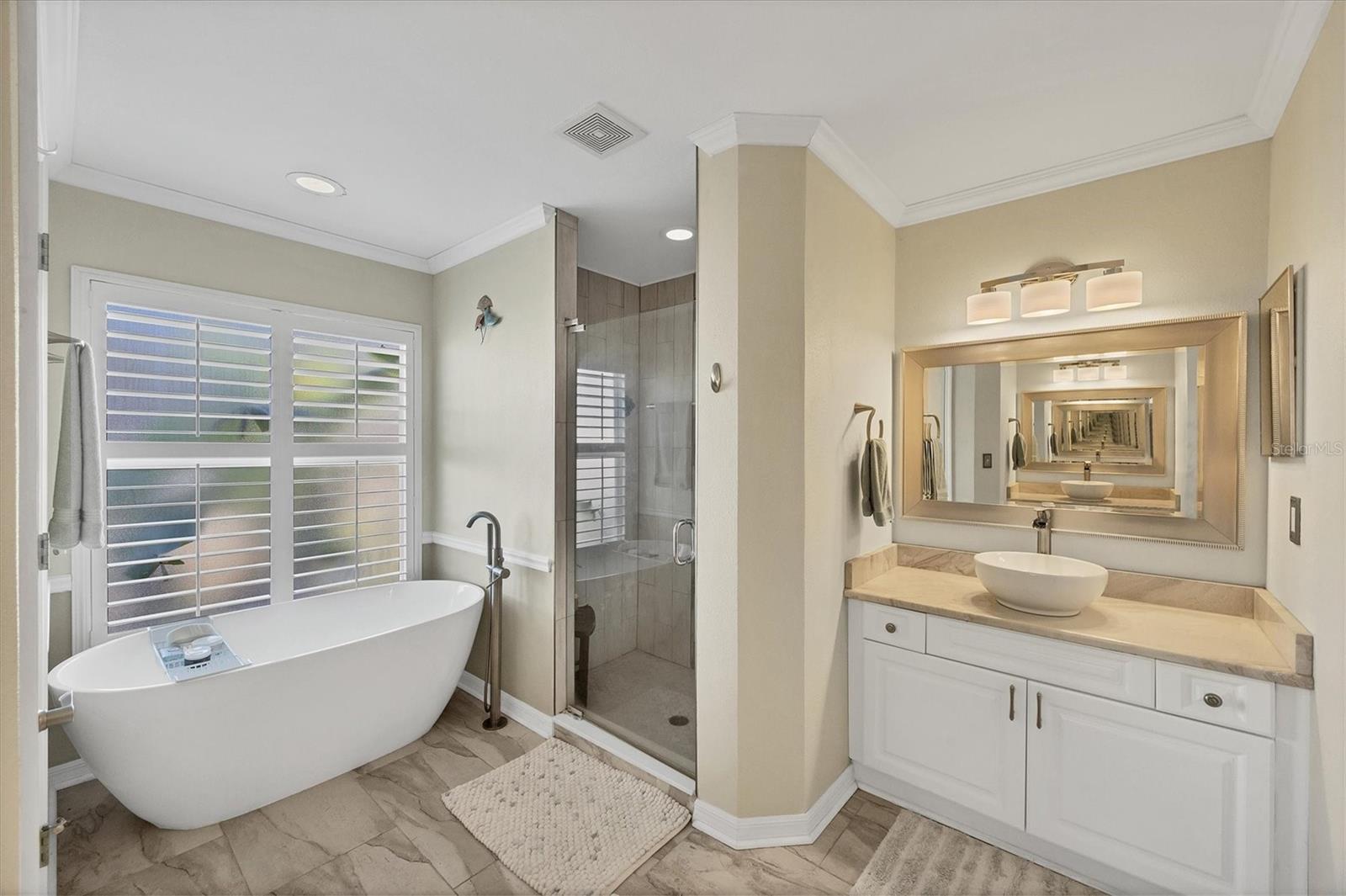 Image 18 of 31 For 4525 Windsor Court E