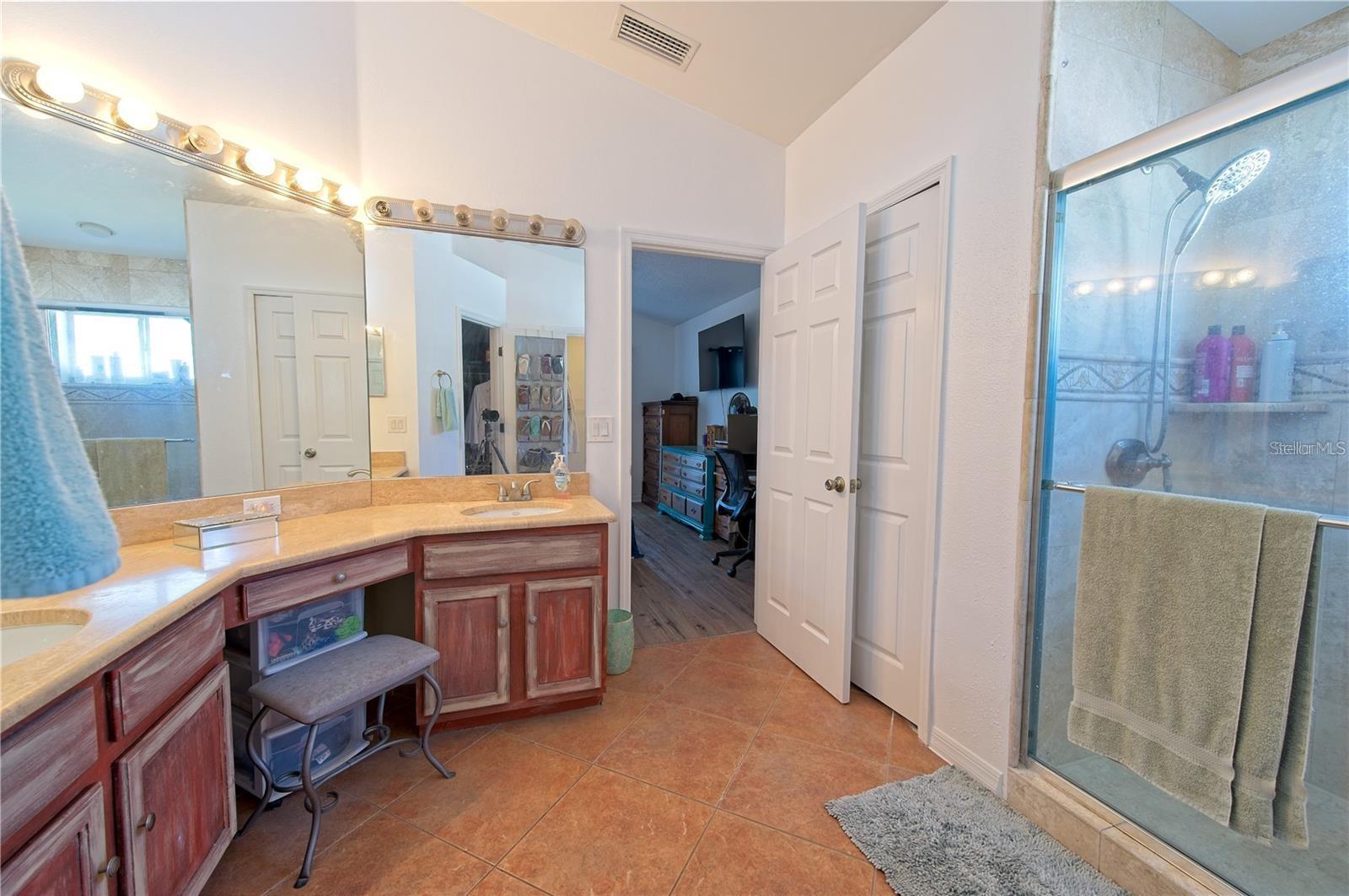 Image 19 of 33 For 4408 Sanibel Way