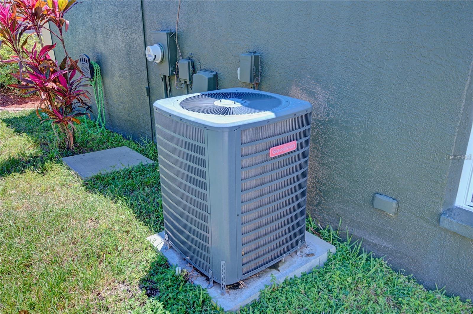 Image 24 of 33 For 4408 Sanibel Way