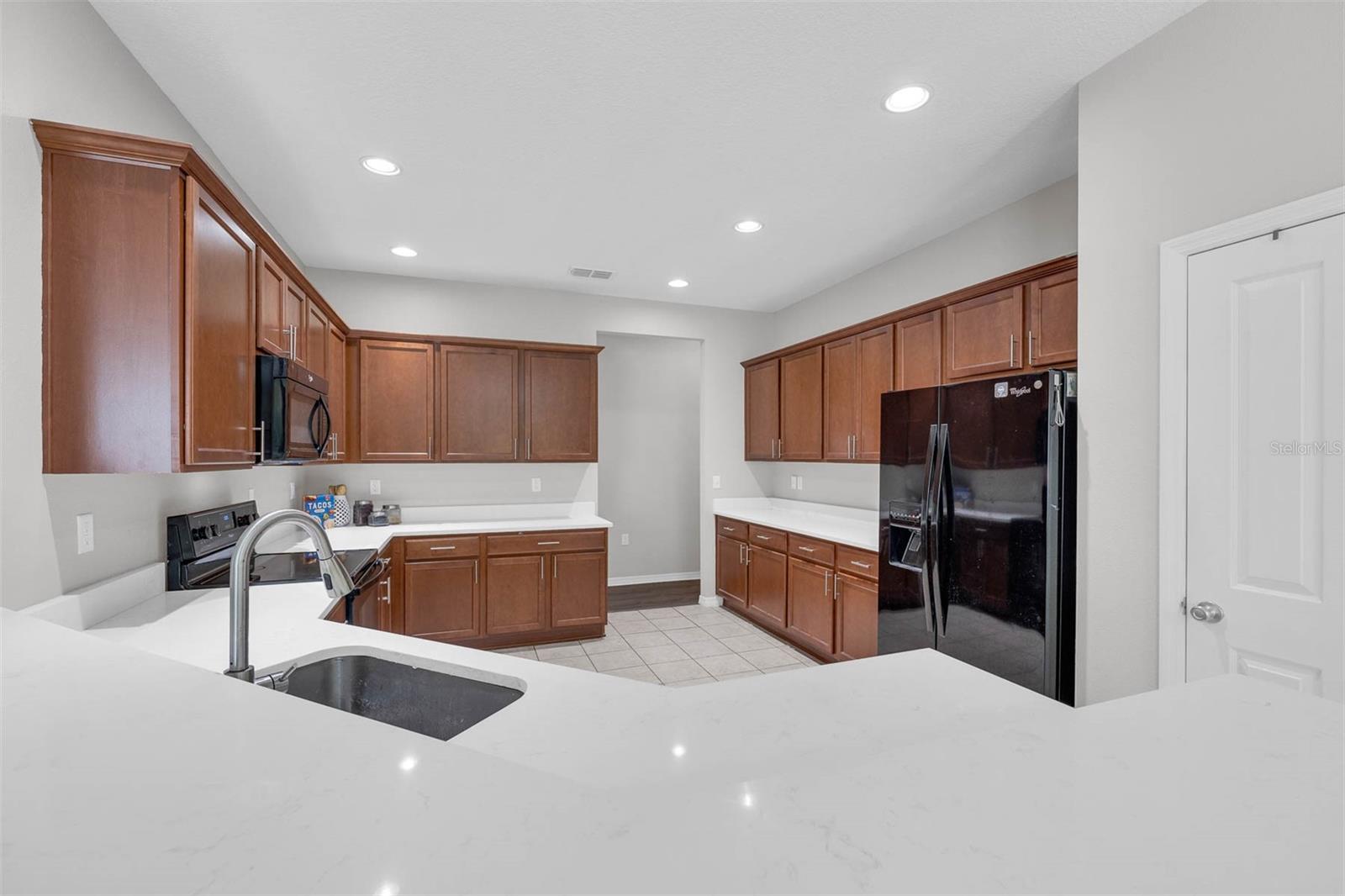 Image 27 of 45 For 2960 Boating Boulevard