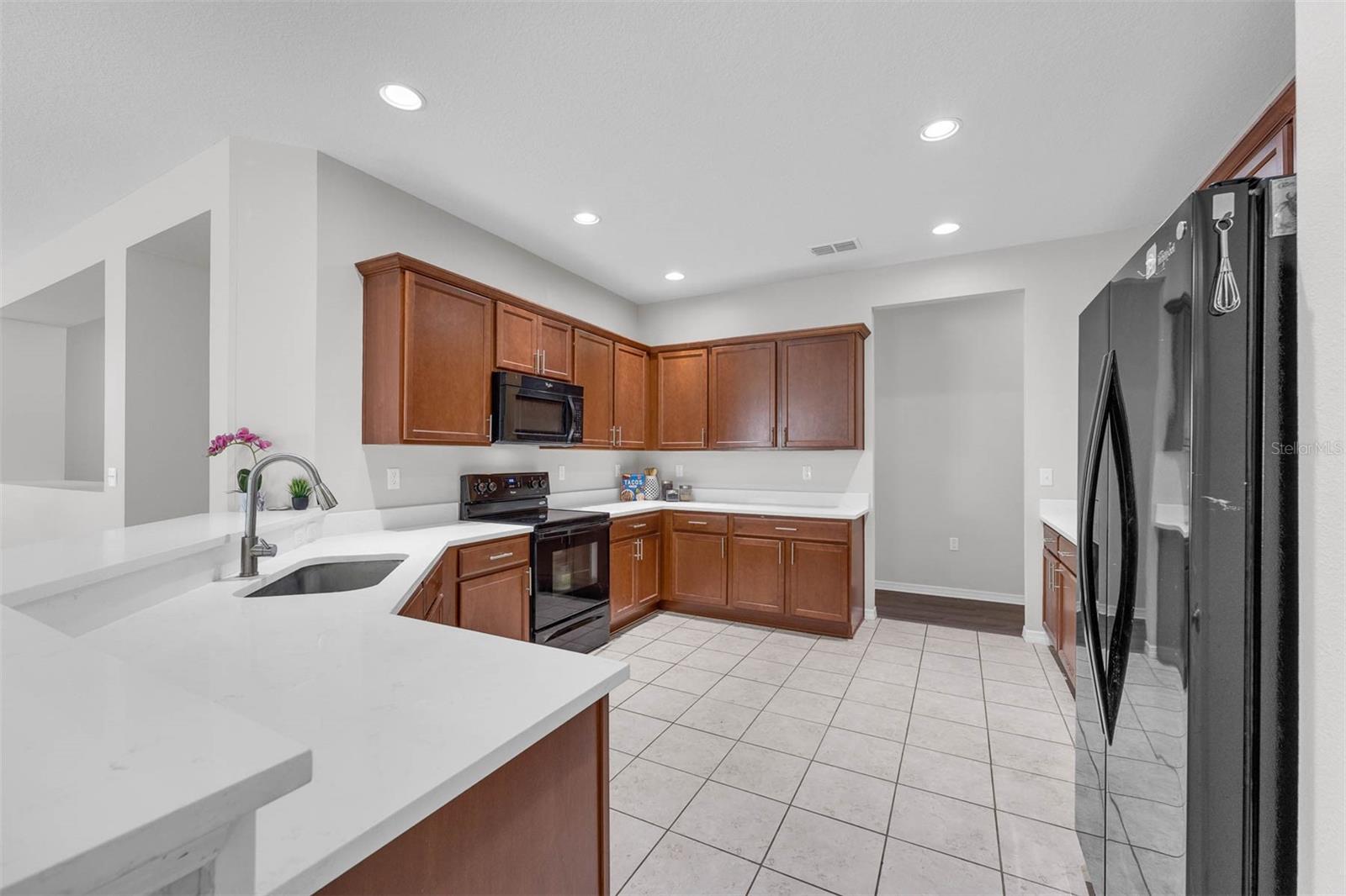 Image 28 of 45 For 2960 Boating Boulevard