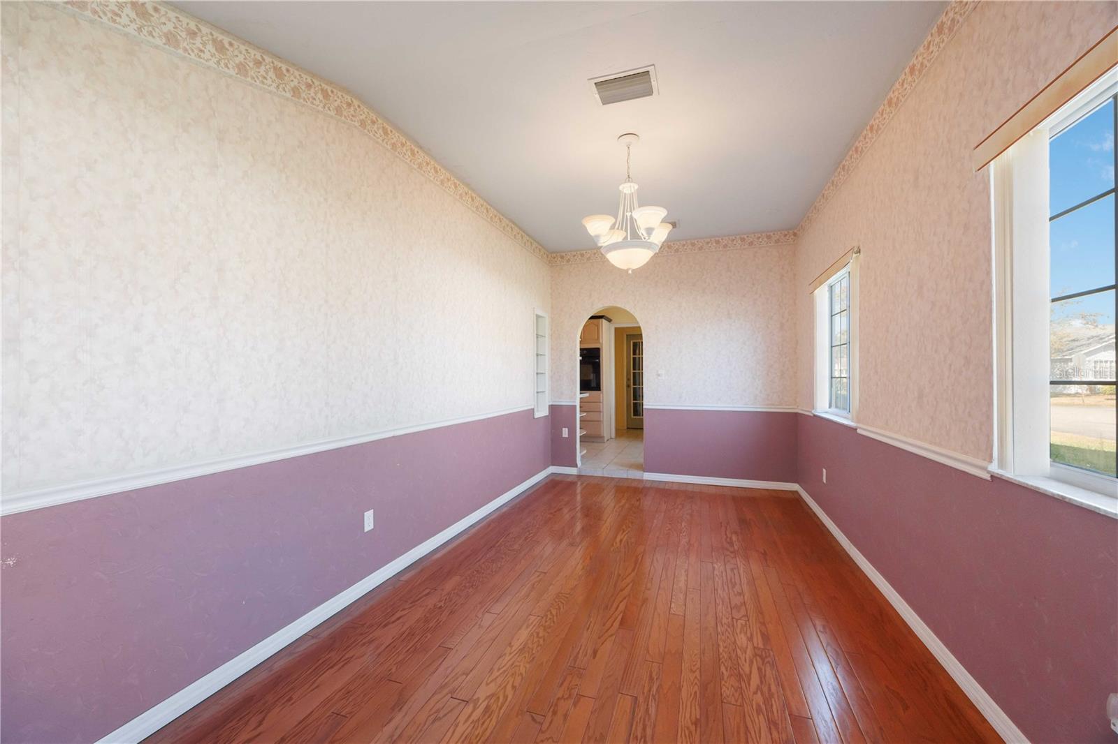 Image 16 of 58 For 4101 37th Street Court W