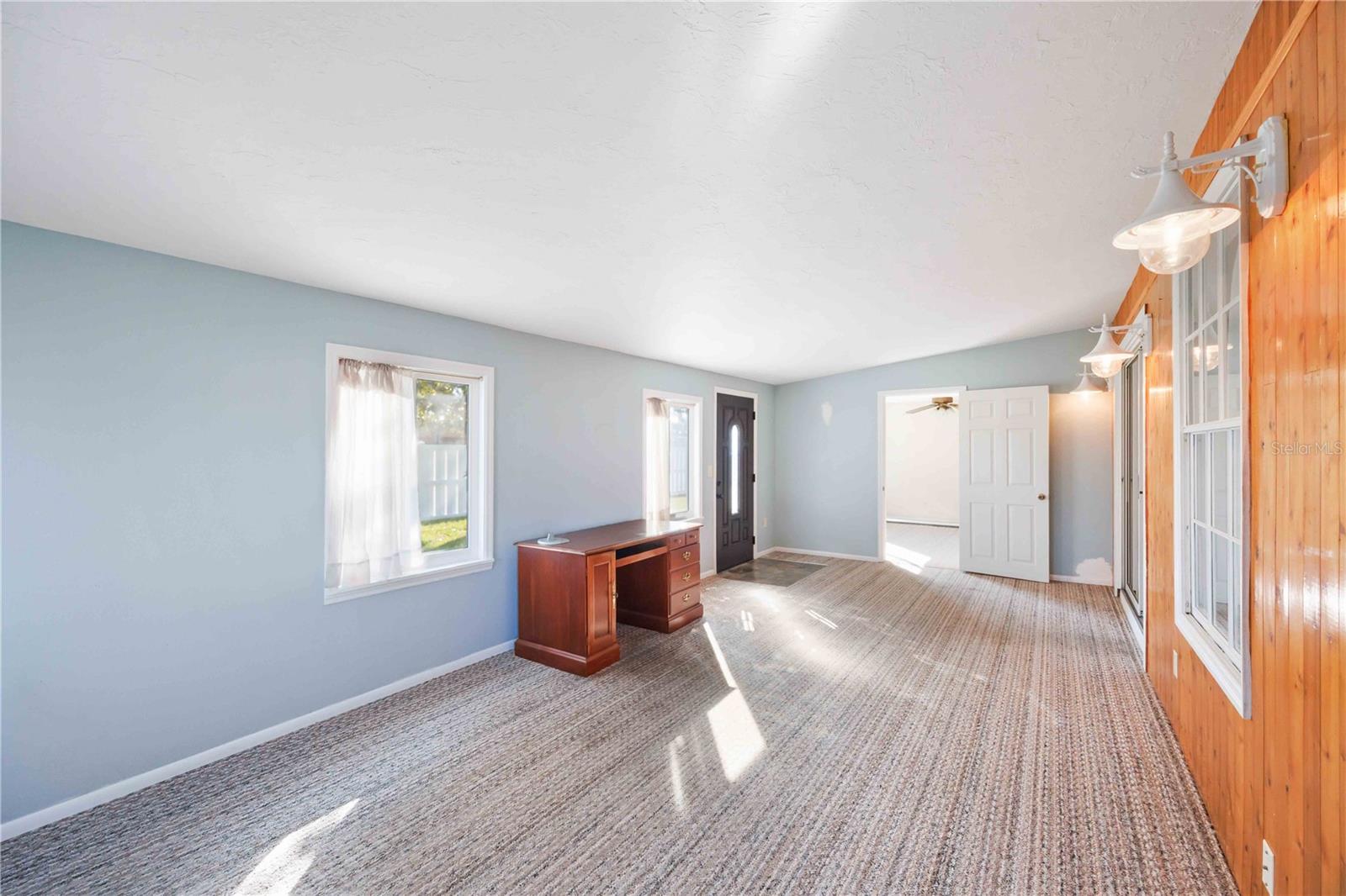 Image 17 of 58 For 4101 37th Street Court W