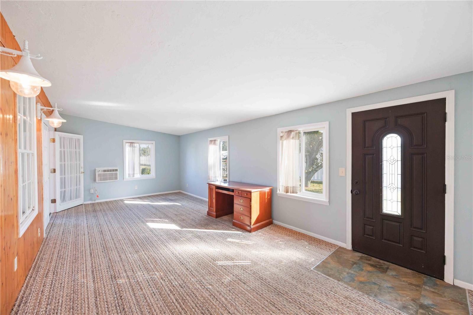 Image 18 of 58 For 4101 37th Street Court W