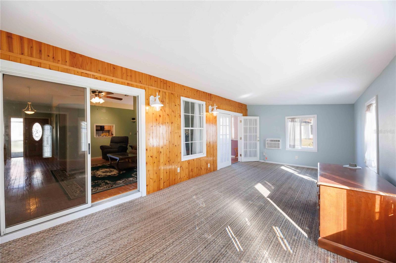 Image 19 of 58 For 4101 37th Street Court W