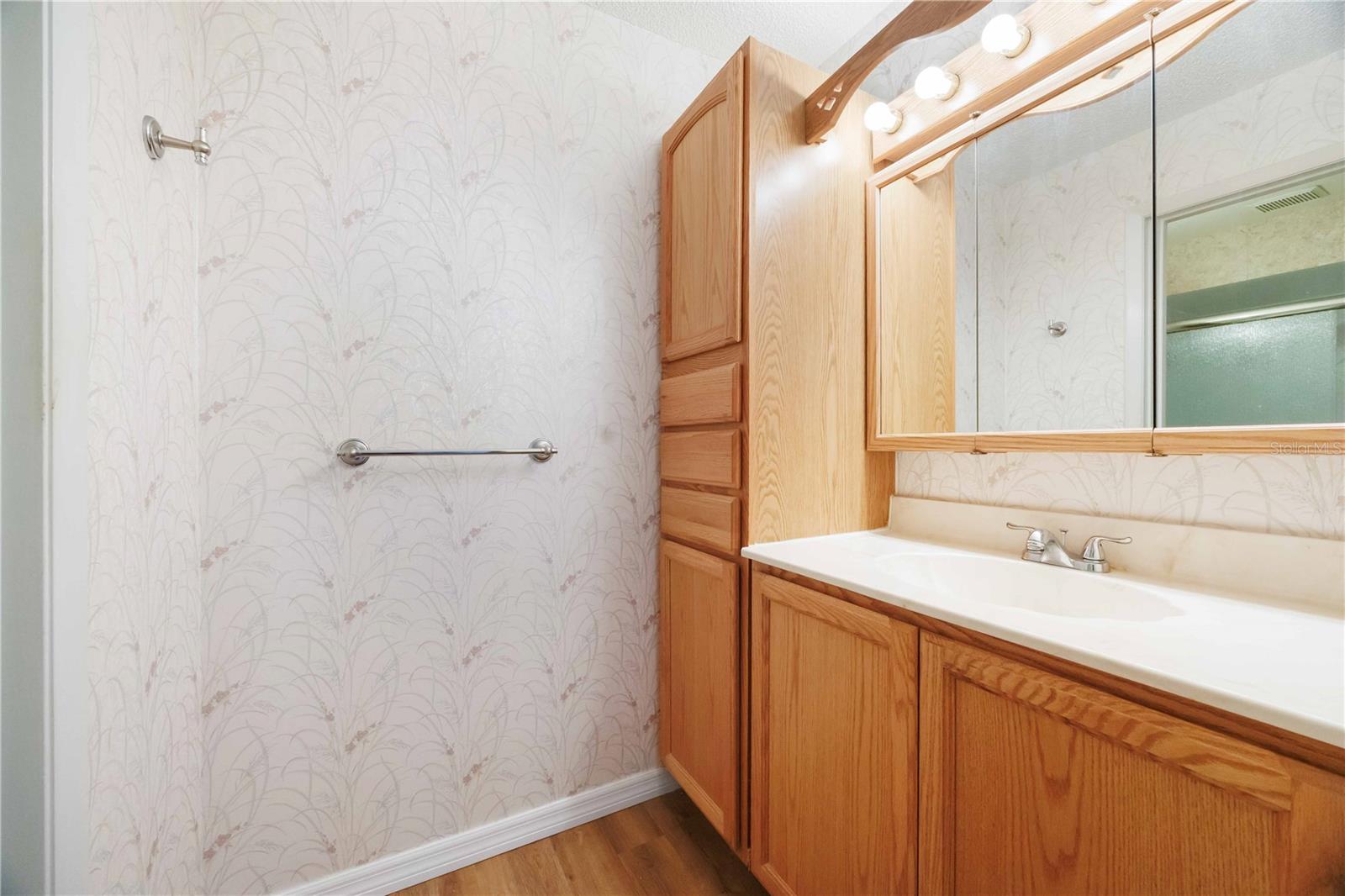 Image 30 of 58 For 4101 37th Street Court W