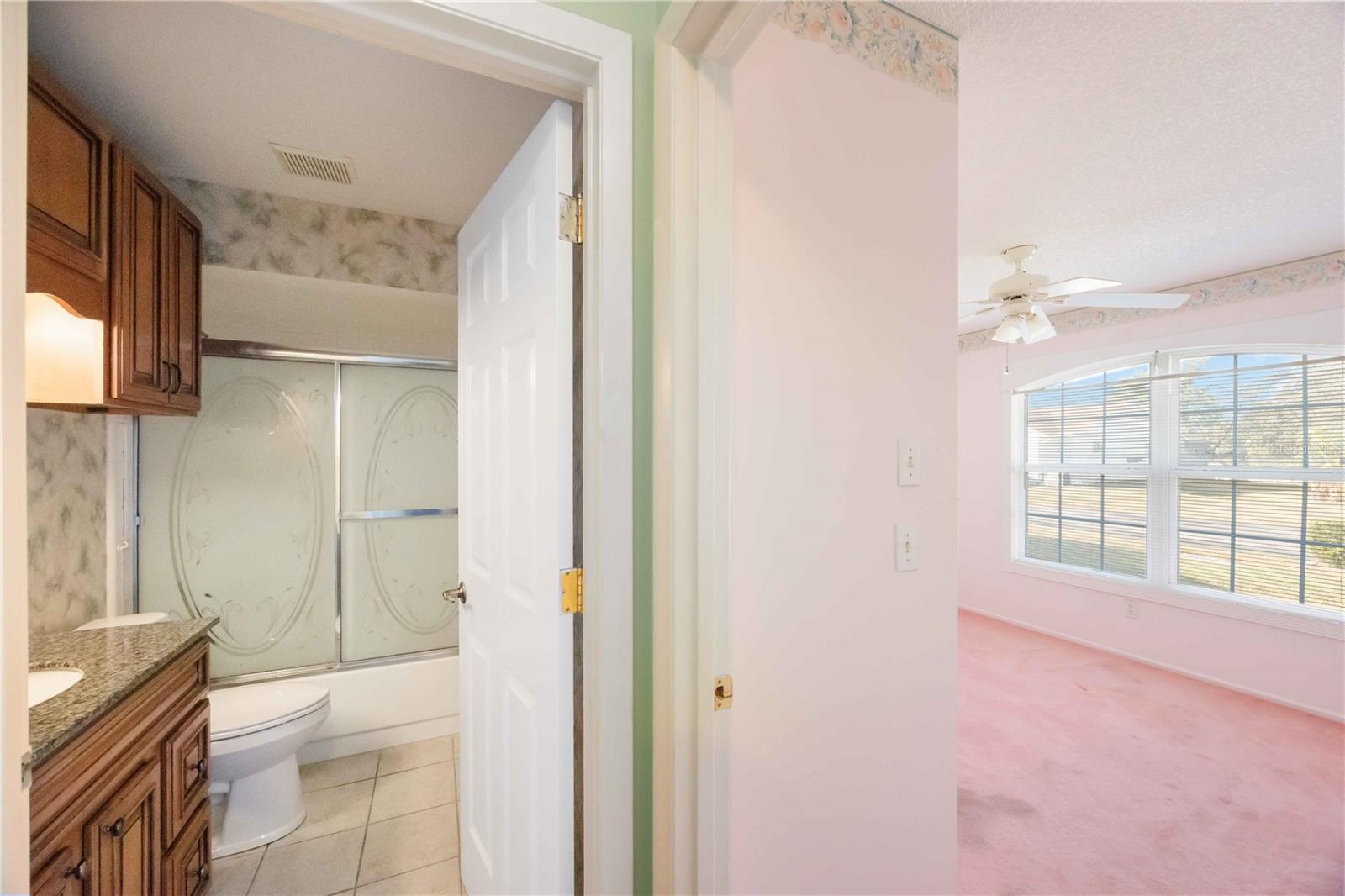 Image 34 of 58 For 4101 37th Street Court W