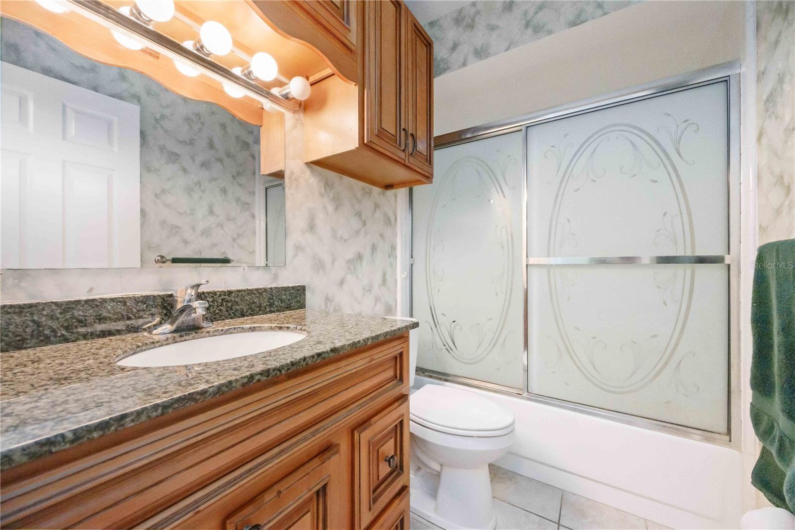 Image 35 of 58 For 4101 37th Street Court W