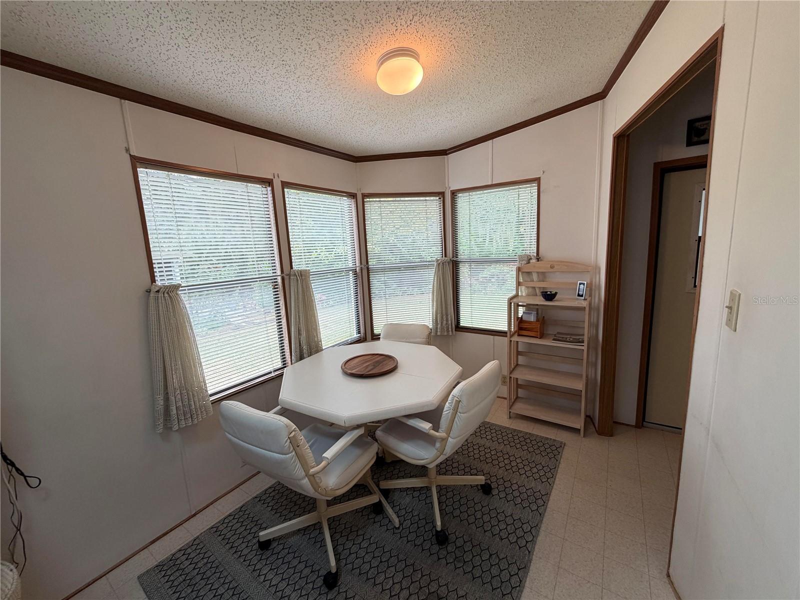 Image 8 of 26 For 17 Meadowlark Circle