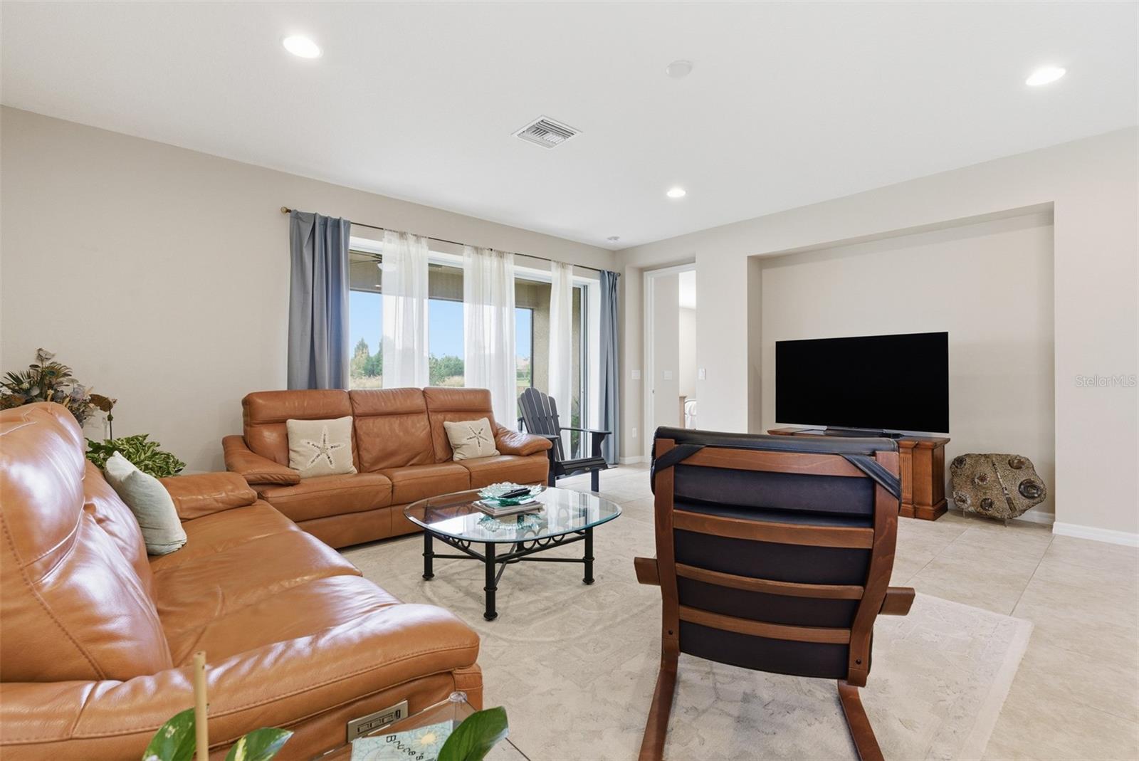 Image 22 of 77 For 5617 Maidenstone Way