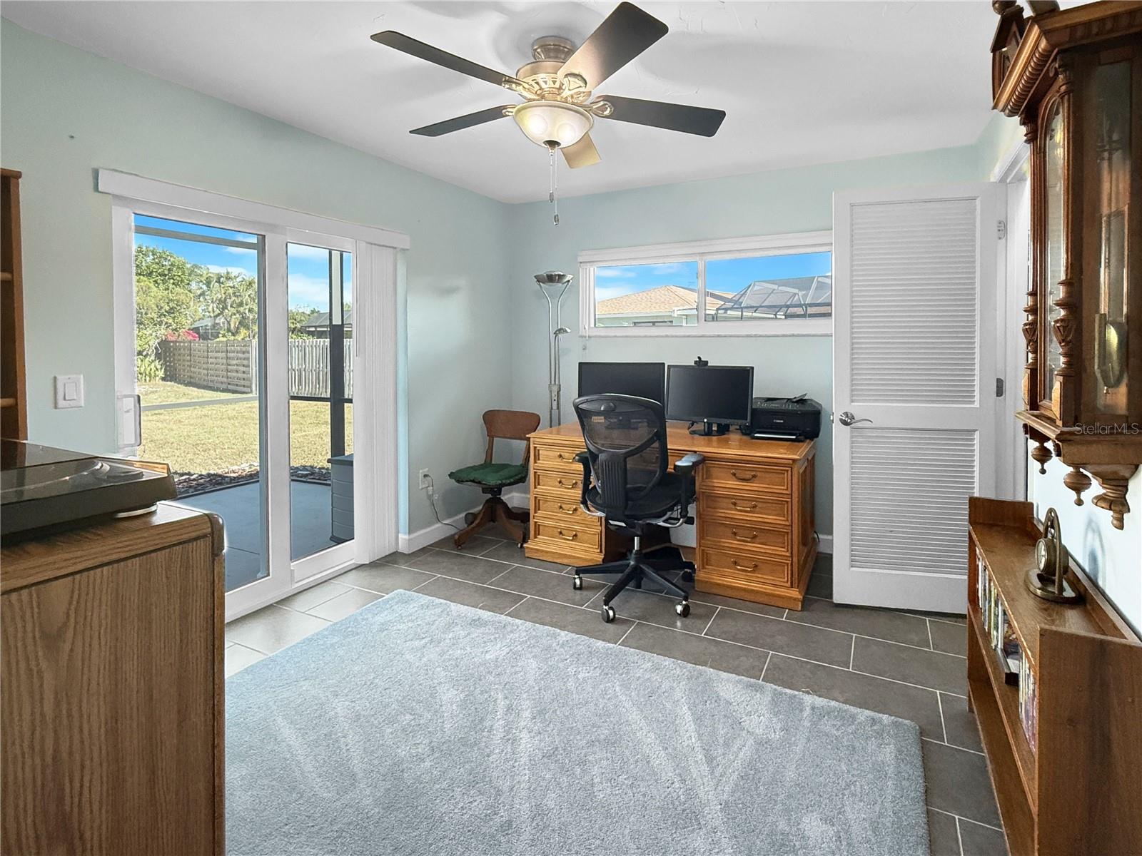 Image 23 of 42 For 2042 Country Meadows Place