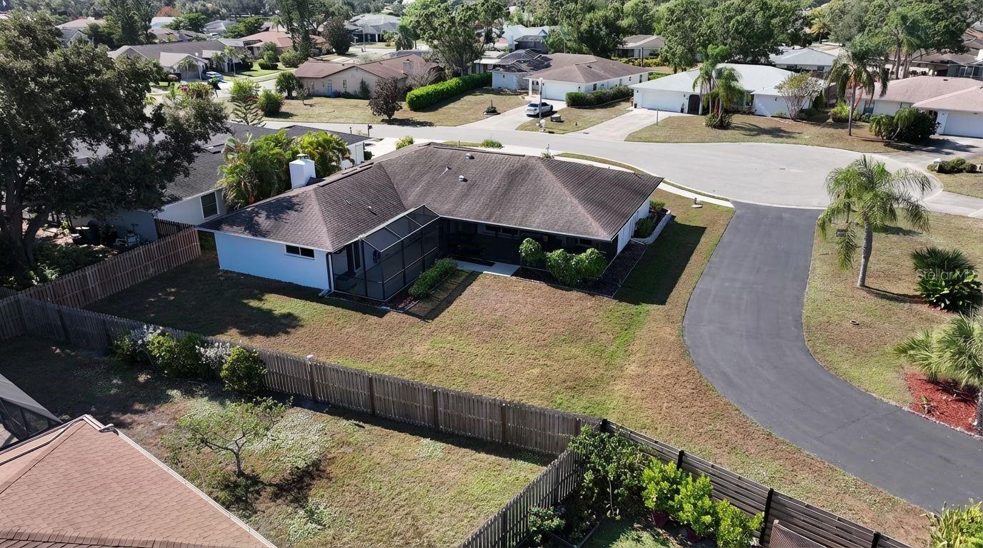 Image 32 of 42 For 2042 Country Meadows Place