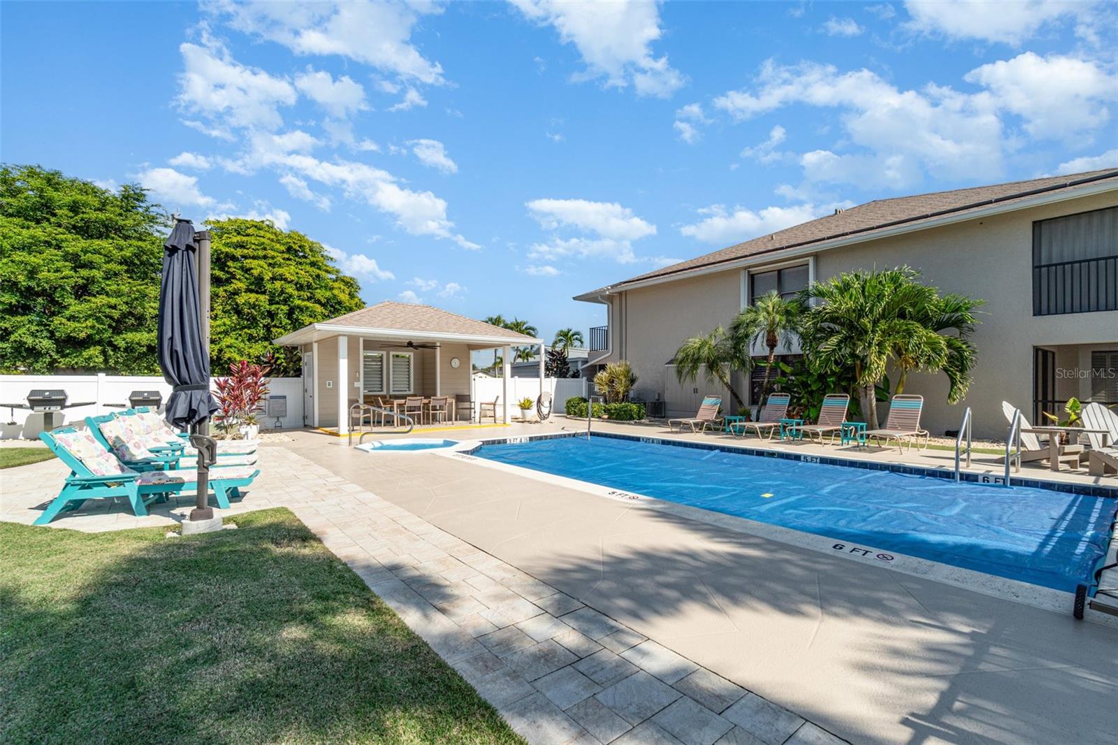 Image 25 of 34 For 912 48th Terrace 208