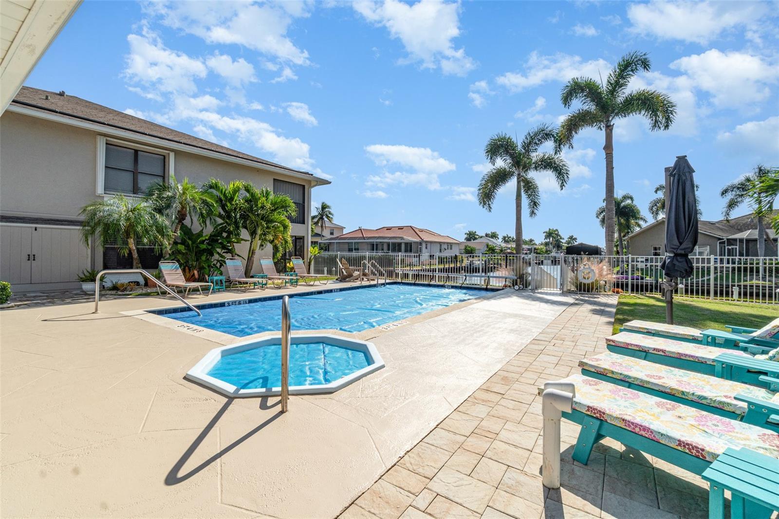 Image 26 of 34 For 912 48th Terrace 208