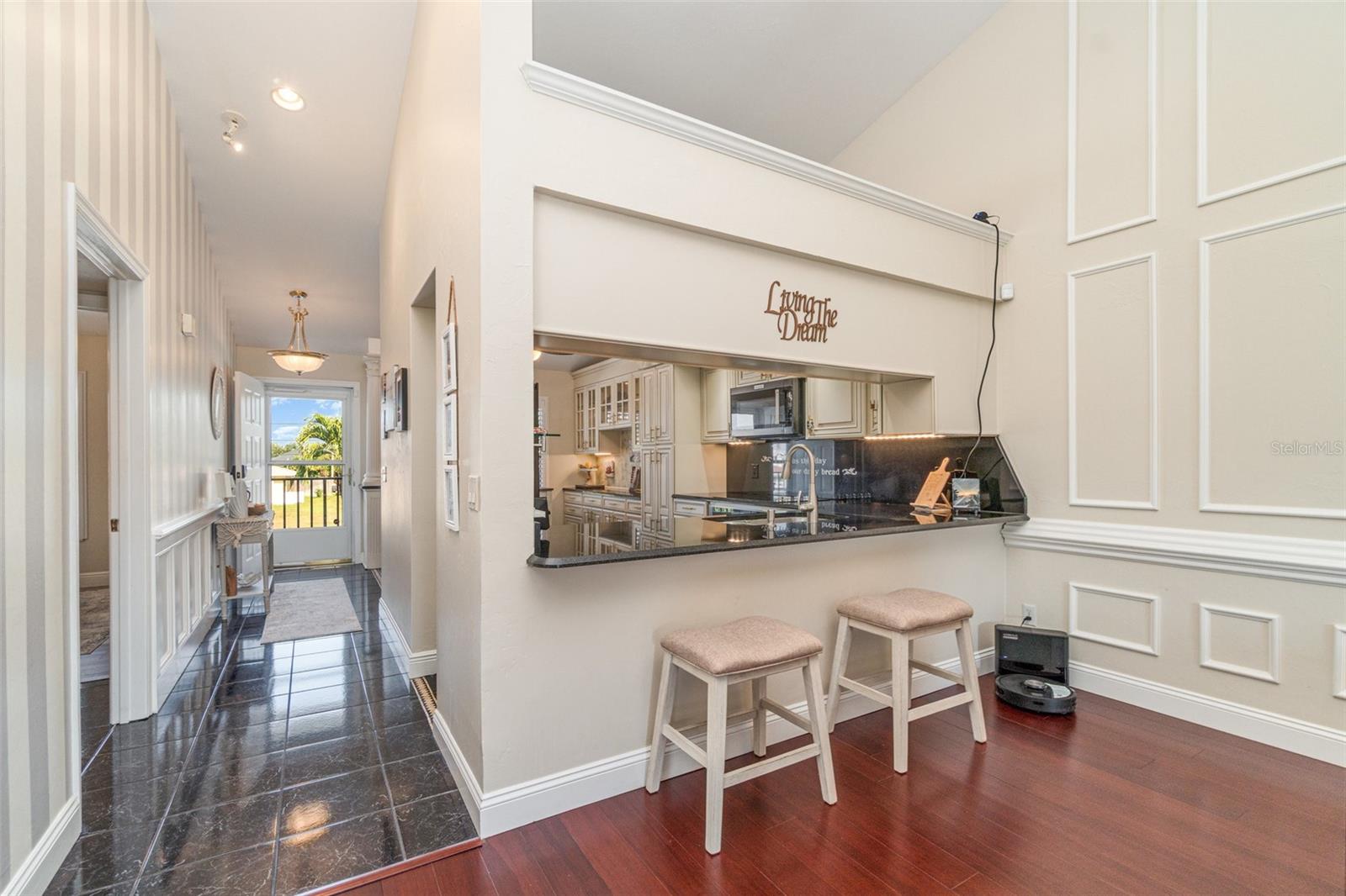 Image 6 of 34 For 912 48th Terrace 208