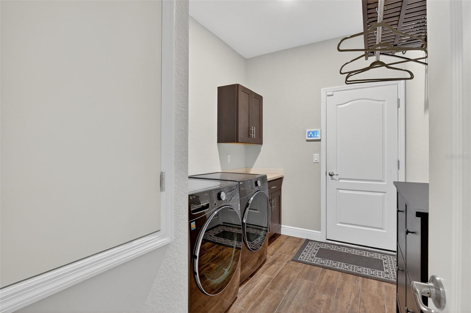 Listing photo id 30 for 1522 38th Avenue