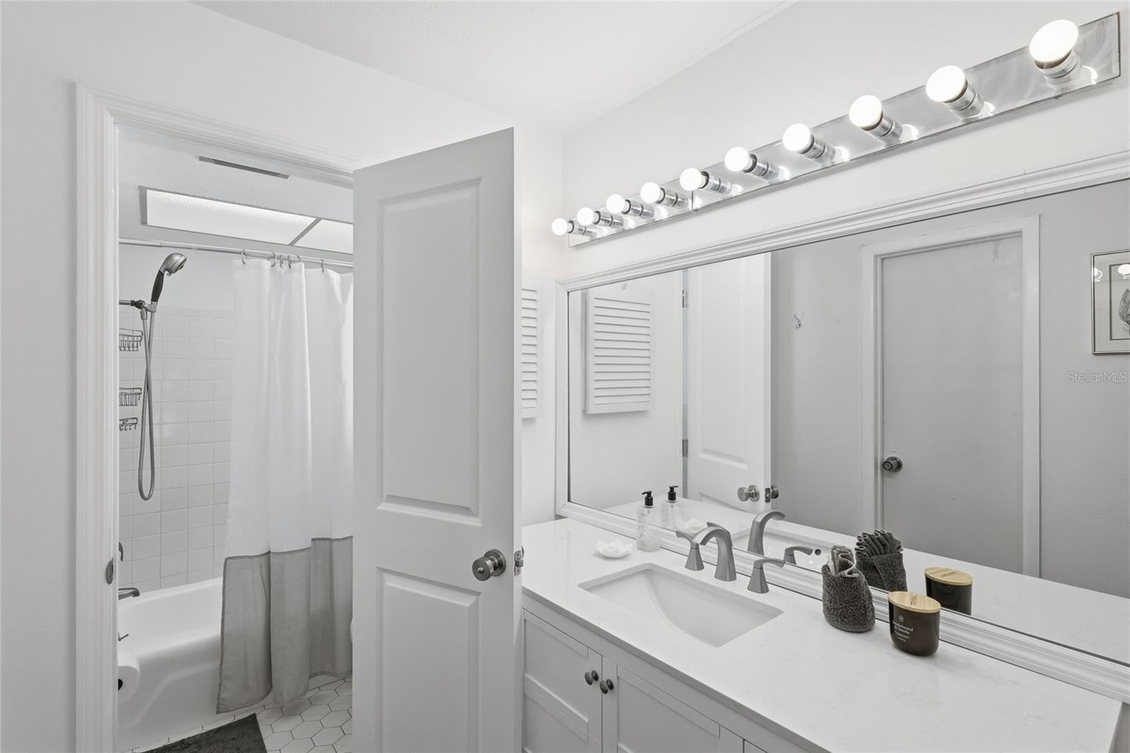 Image 19 of 53 For 2812 Avenue B