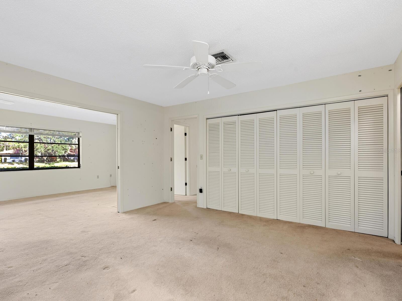 Image 21 of 53 For 5450 Golf Pointe Drive