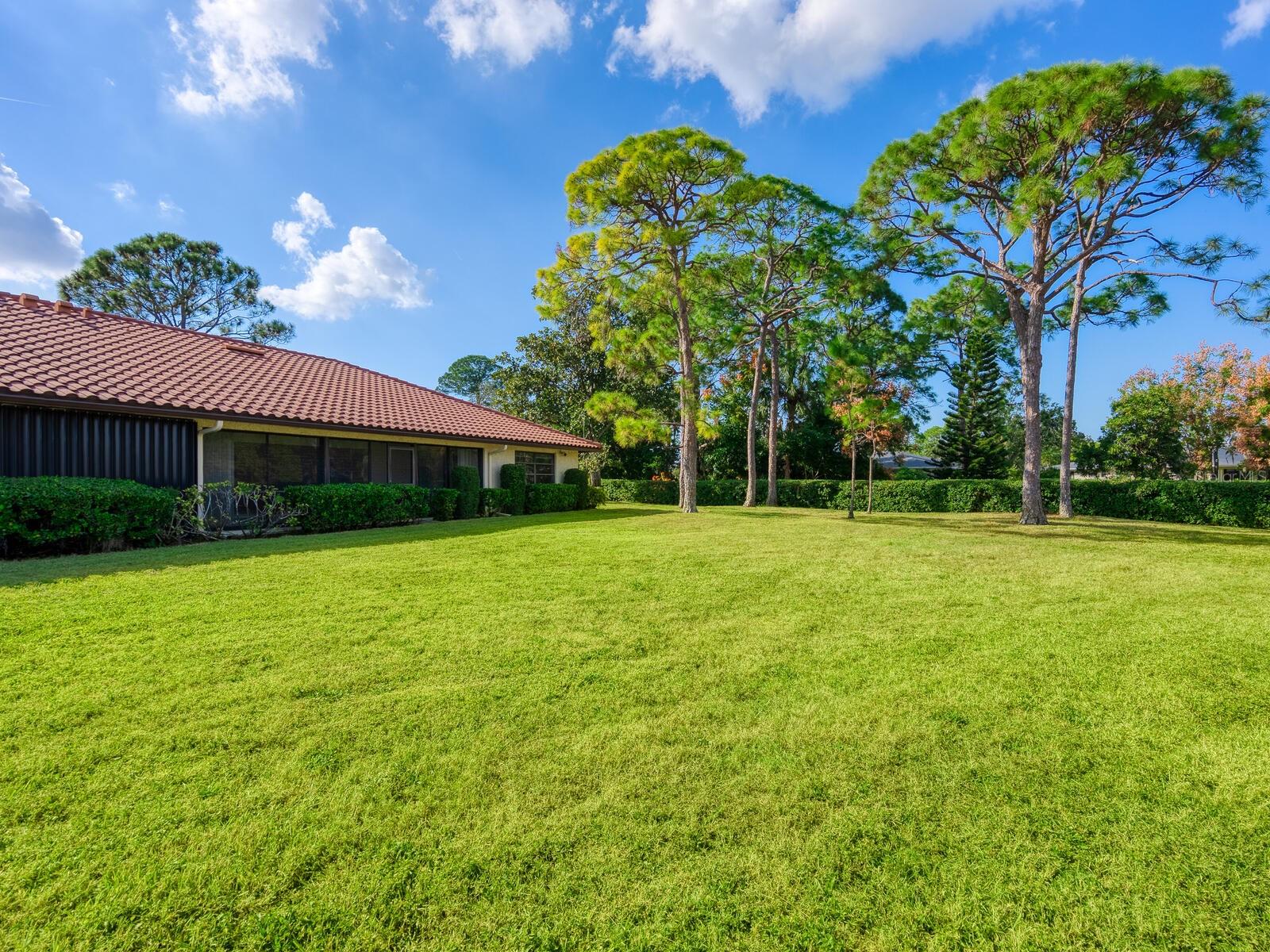 Image 33 of 53 For 5450 Golf Pointe Drive