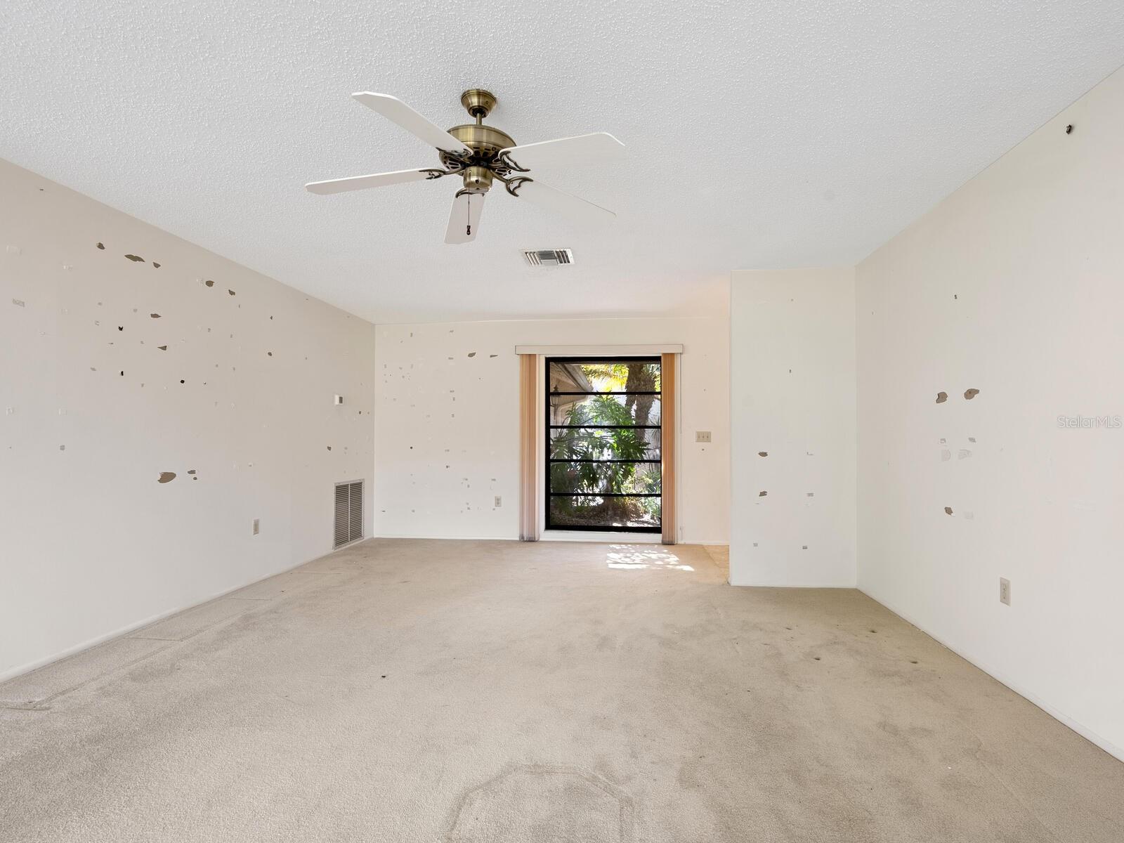 Image 8 of 53 For 5450 Golf Pointe Drive