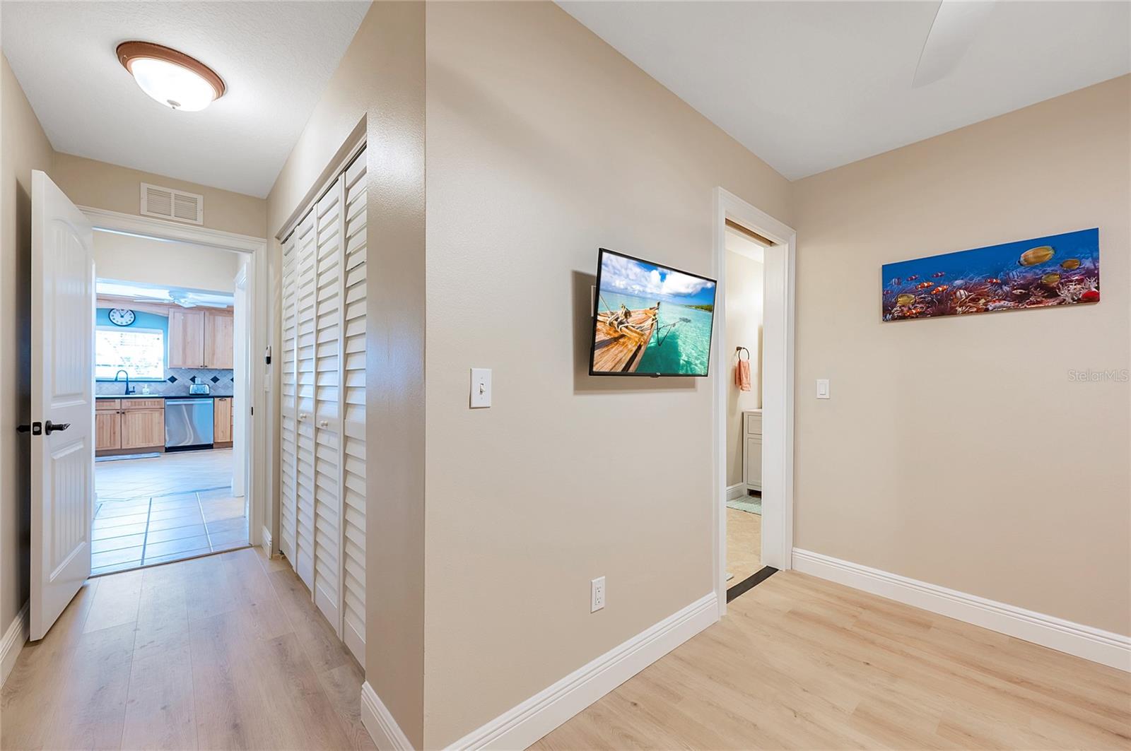 Image 19 of 44 For 213 75th Street